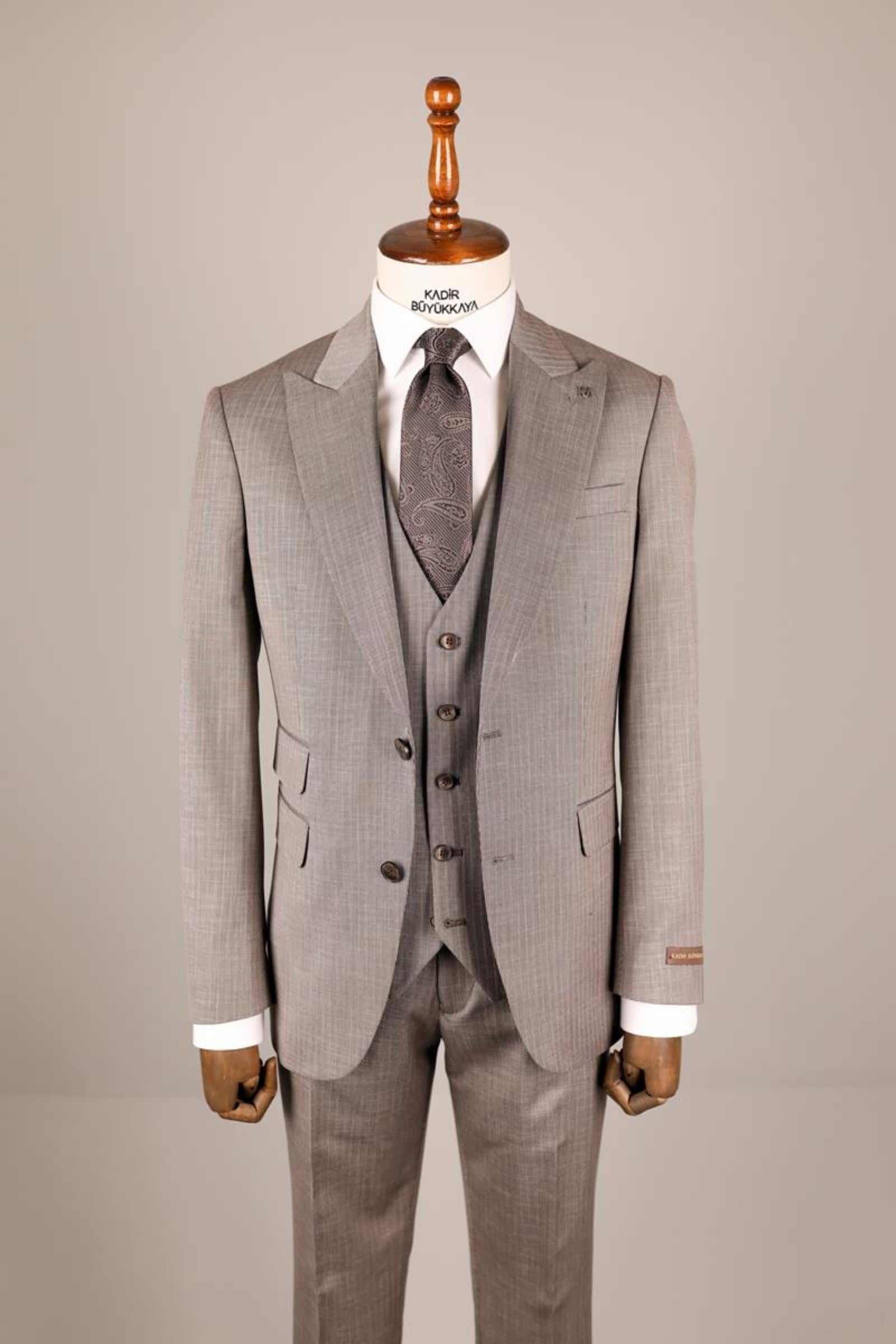 Dayanıklı ve Şık Erkek Yelekli Takım Elbise-KAV1010S