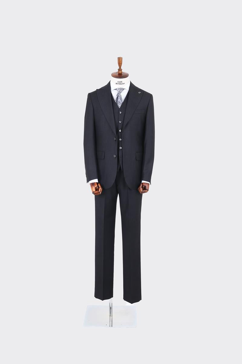 Çift Düğme ve Yırtmaçlı Tasarım Erkek Yelekli Takım Elbise-KAV1073W