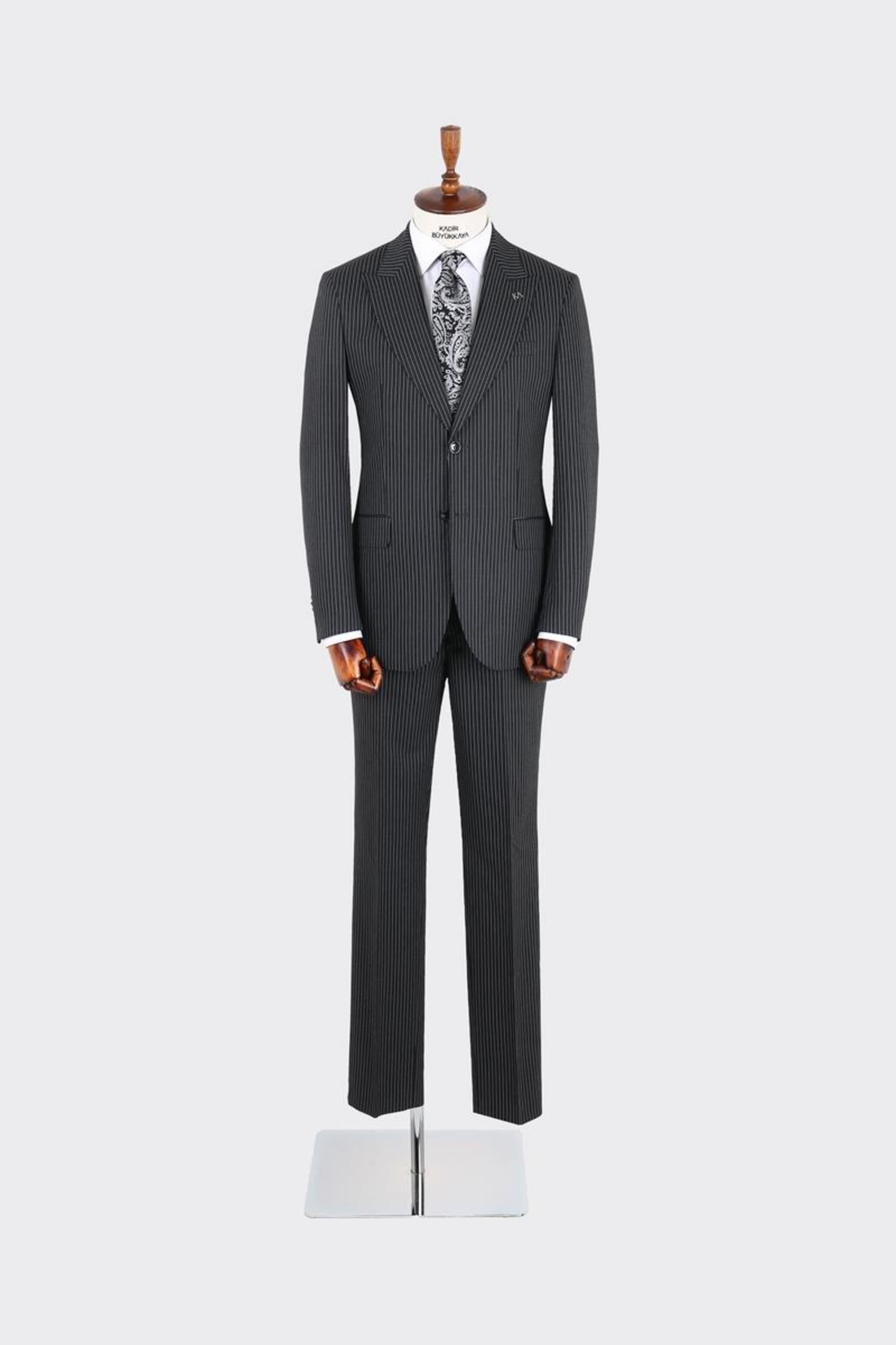 Erkek Kırlangıç Yaka İki Düğmeli  Takım Elbise-KAX1329W