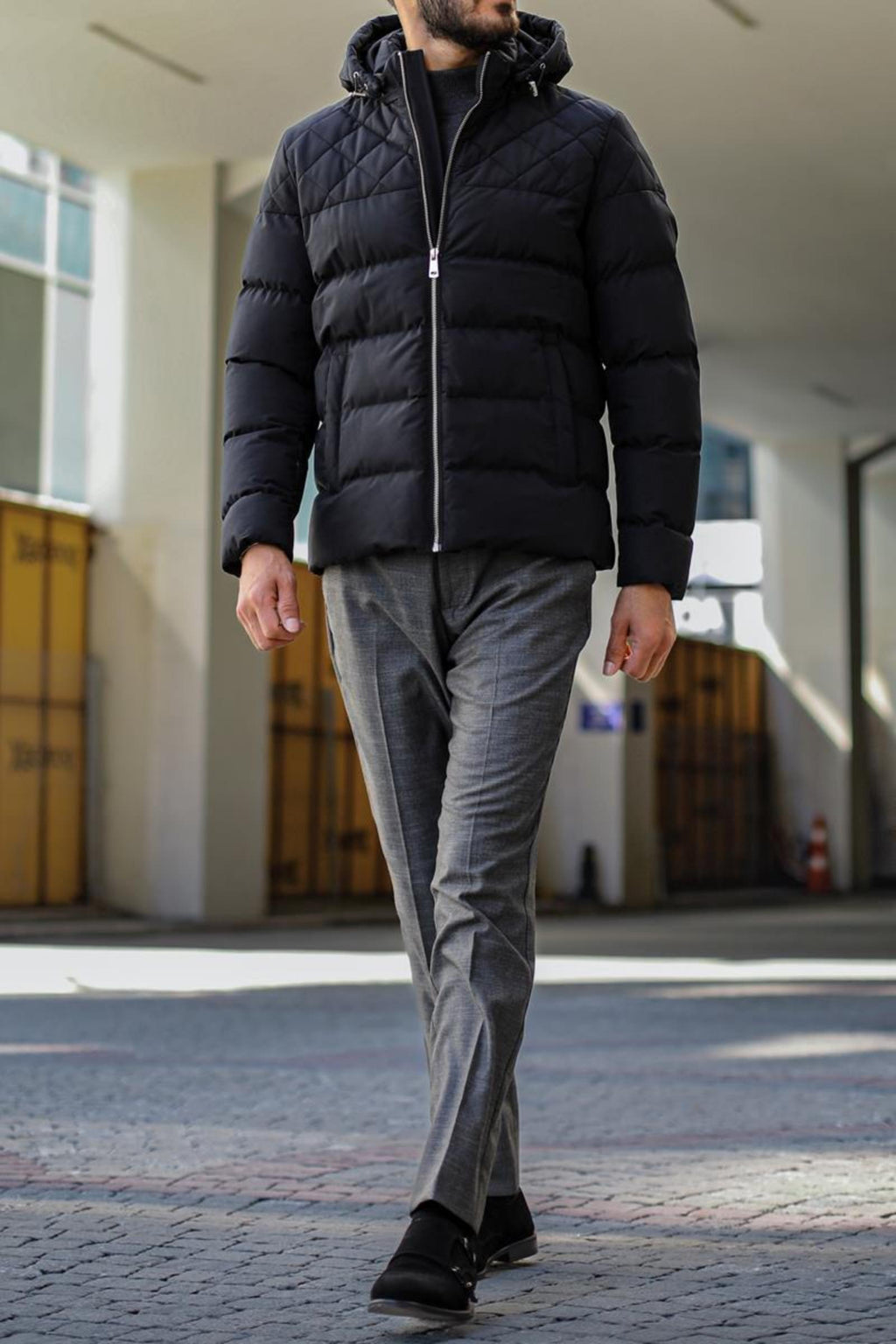 Kışlık Kapüşonlu Modern Erkek Mont - Dayanıklı Polyester Kumaş-KAV9102W