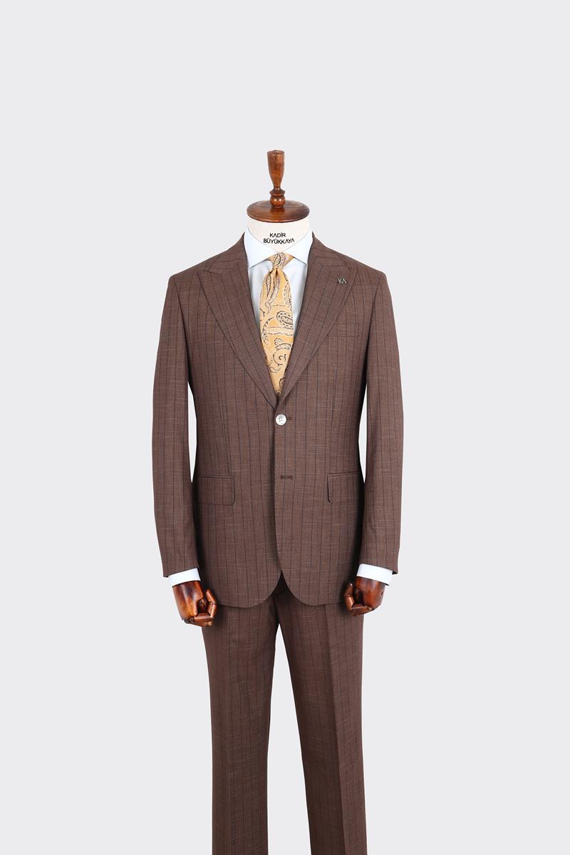Kırlangıç Yaka İki Düğmeli Erkek Takım Elbise-KAX1370S