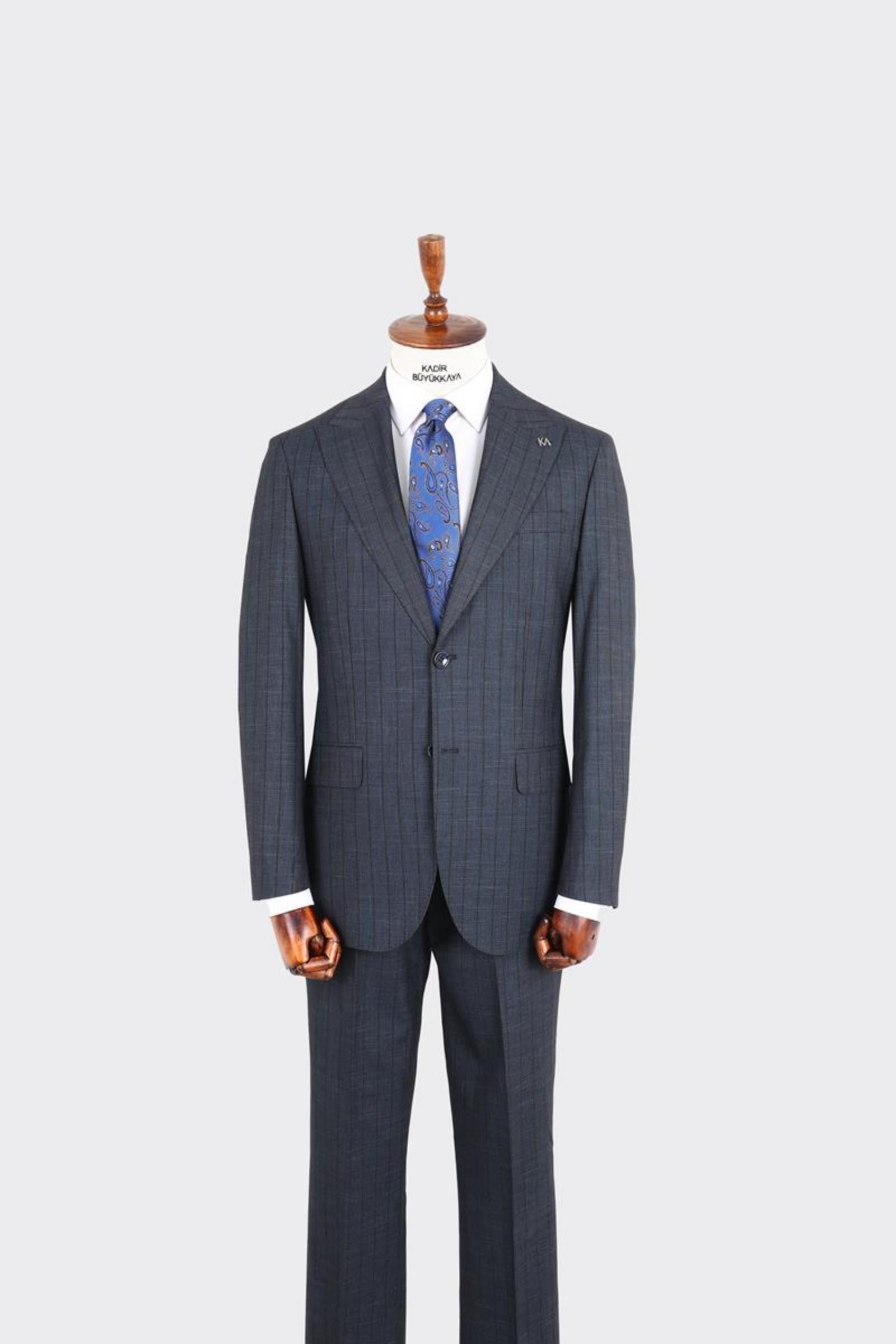 Kırlangıç Yaka İki Düğmeli Erkek Takım Elbise-KAX1370S