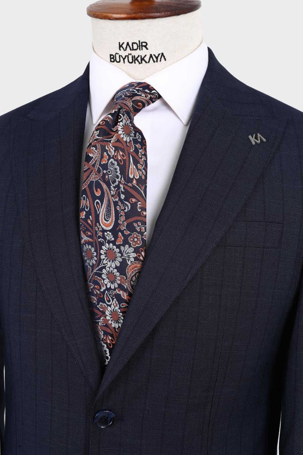 Kırlangıç Yaka İki Düğmeli Erkek Takım Elbise-KAX1370S